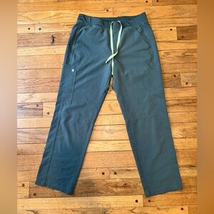 Figs Men's Olive Cargo Pants